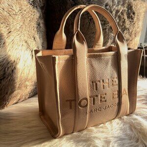 AUTHENTIC Marc Jacobs Women's The Small Tote, Camel- Modest, Minimalist Style